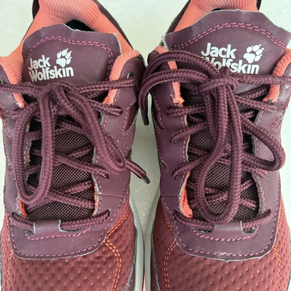 Size 7 - Jack Wolfskin Women's Woodland Texapore Low